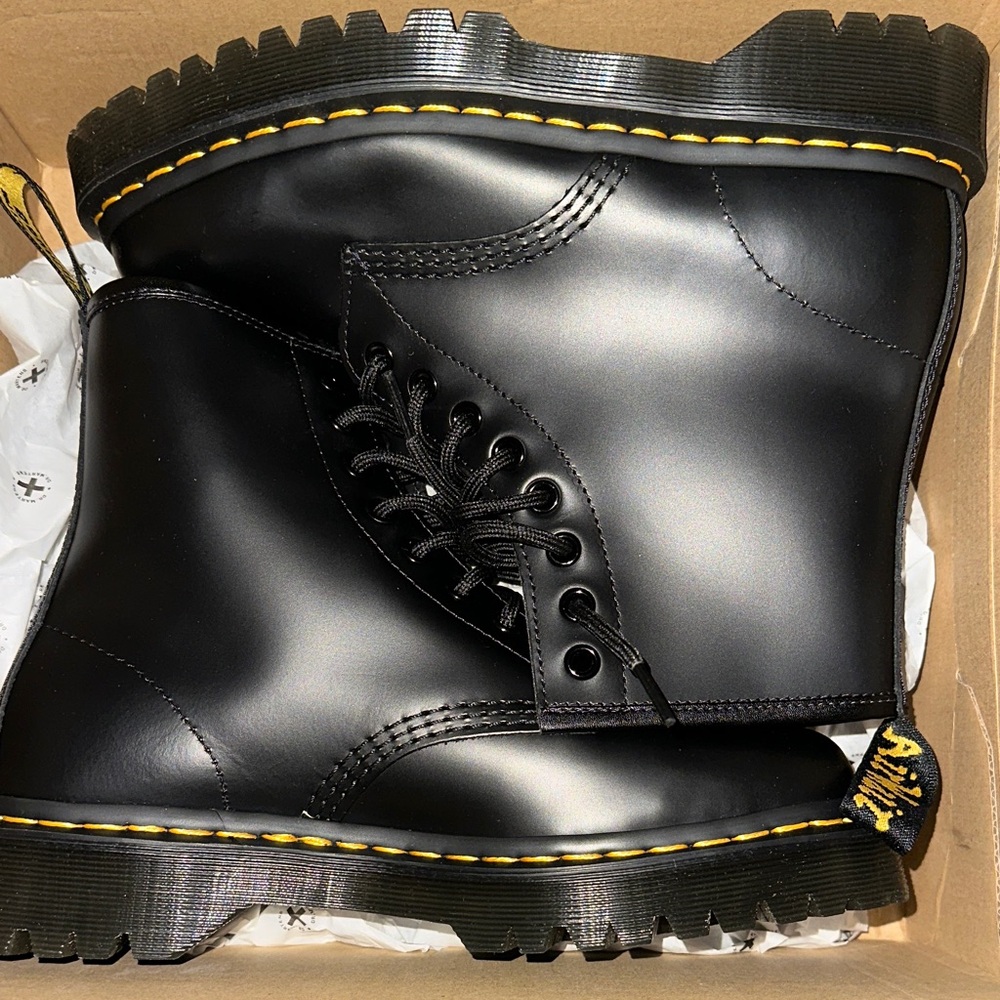 Dr Martens Black Leather Boots New